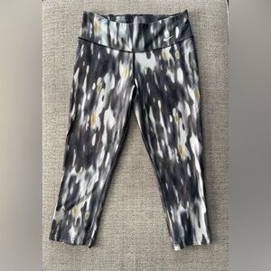 Nike Dri-FIT Gray and Gold Running Leggings Small